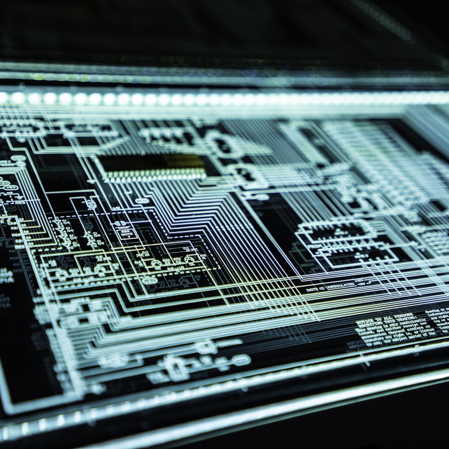 抽象的数字锁和钥匙漂浮在蓝色背景上，代表网络安全与加密概念